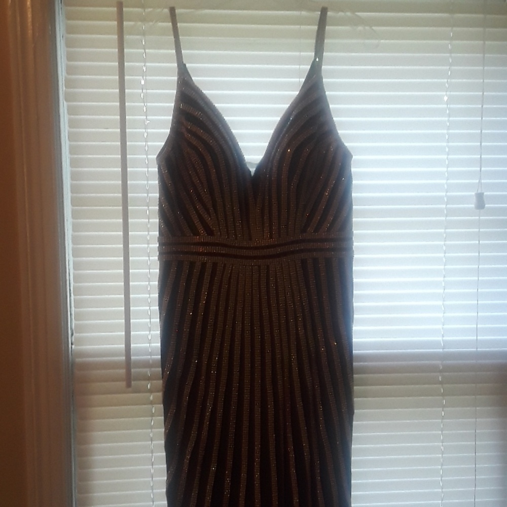 Anny Lee - Picture 2 of 3